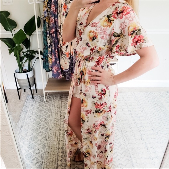 Floral Romper - Picture 1 of 8